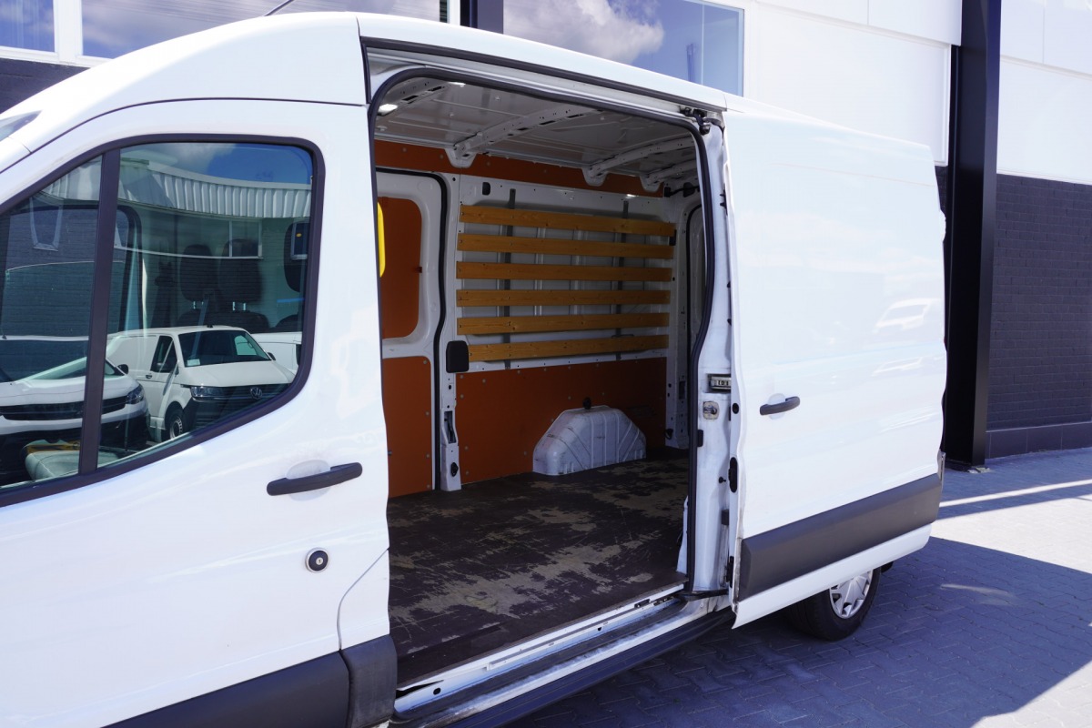 Ford Transit 2.0 TDCI L3H2 2x Schuifdeur EURO 6 - Airco - Cruise - PDC - € 17.500,- Excl.