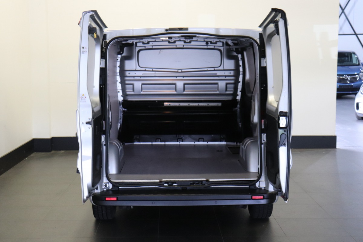 Opel Vivaro 1.6 CDTI 125PK EURO 6 - Airco - Navi - Cruise - € 9.950,- Excl.