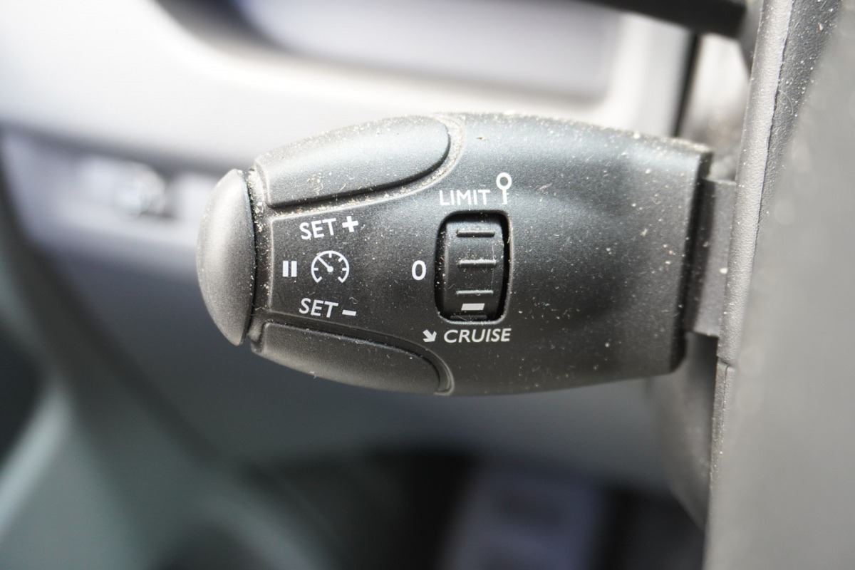 Toyota ProAce Worker 2.0 D-4D 145PK EURO 6 - Airco - Navi - Cruise - € 14.900,- Excl.