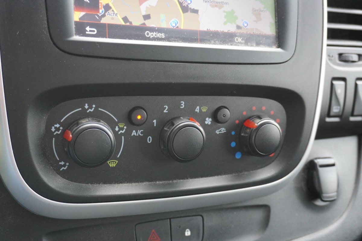 Renault Trafic 1.6 dCi 125PK EURO 6 - Airco - Navi - Cruise - € 12.499,- Excl.