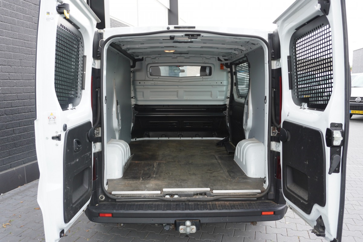 Renault Trafic 1.6 dCi 125PK EURO 6 - Airco - Navi - Cruise - € 12.499,- Excl.