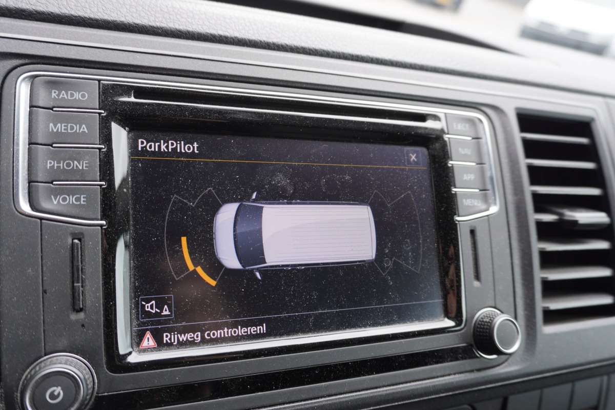 Volkswagen Transporter 2.0 TDI 150PK Automaat EURO 6 - Airco - Navi - Cruise - € 13.950,- Excl.