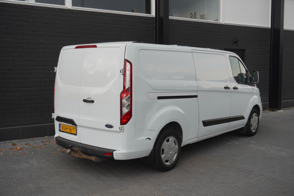 Ford Transit Custom 2.0 TDCI L2 EURO 6 - Airco - Navi - Cruise - €12.950,- Excl.
