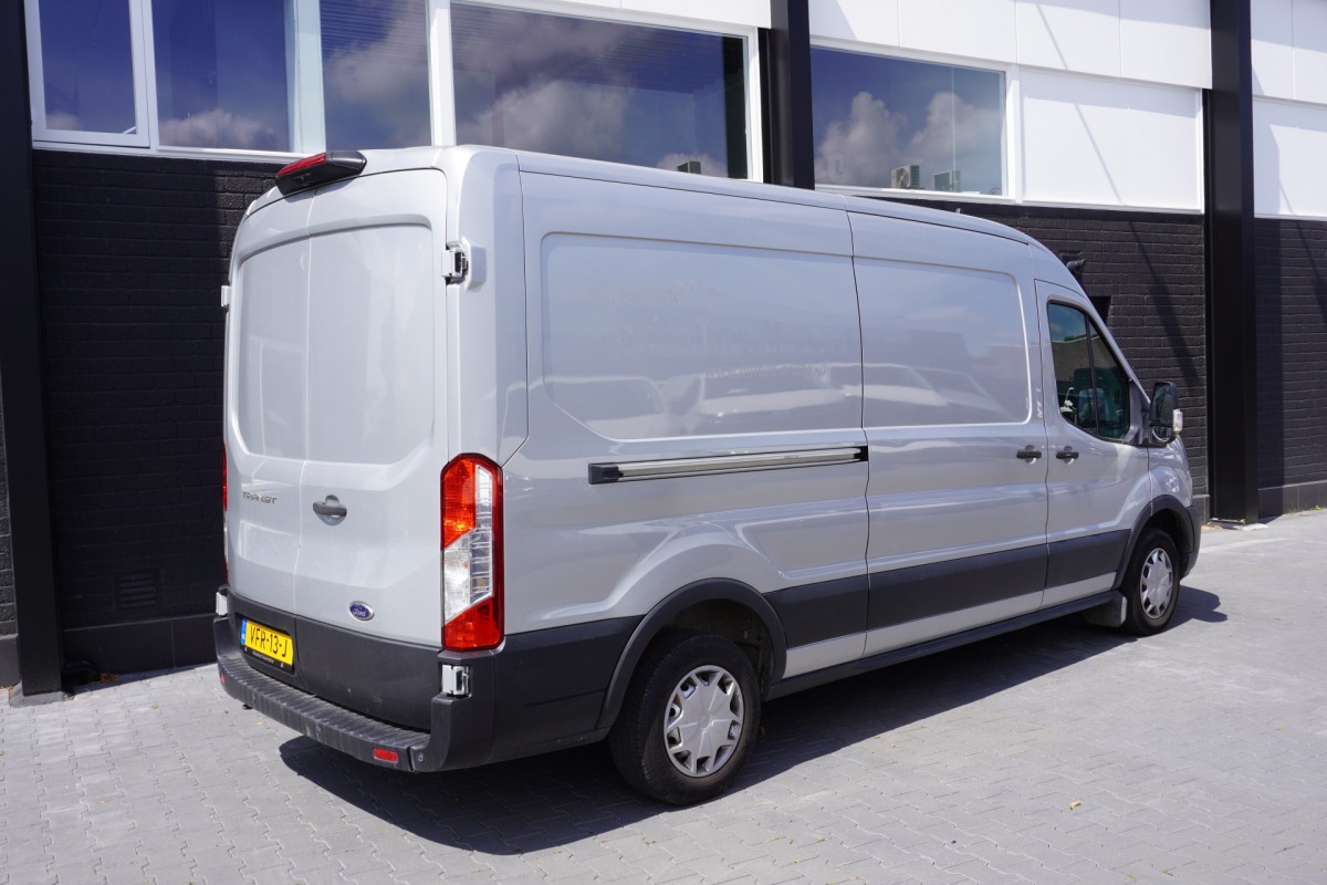 Ford Transit 2.0 TDCI L3H2 130PK EURO 6 - Airco - Navi - Cruise - €14.499,- Excl.
