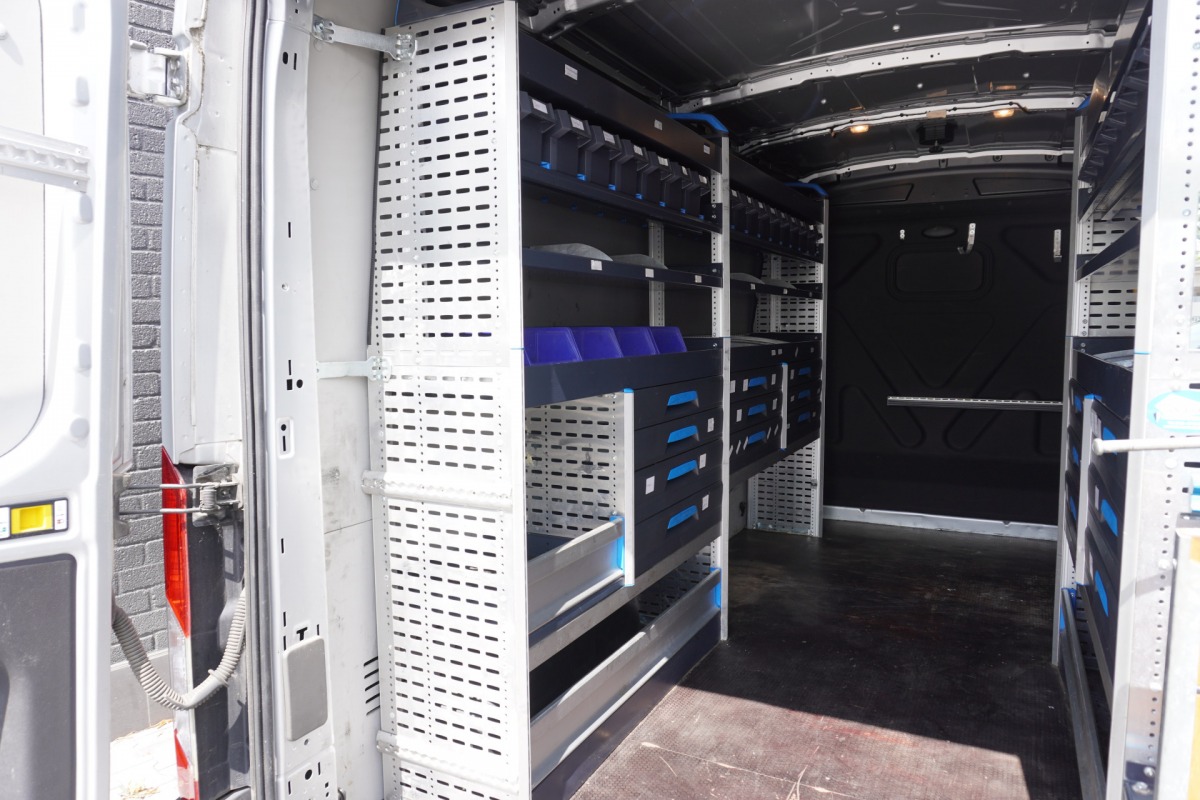 Ford Transit 2.0 TDCI L3H2 130PK EURO 6 - Airco - Navi - Cruise - €14.499,- Excl.