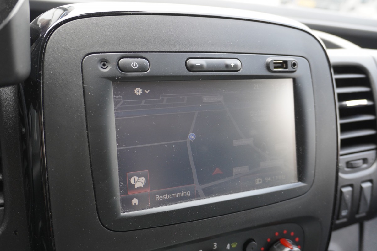 Opel Vivaro 1.6 CDTI 125PK EURO 6 - Airco - Navi - Stoelverwarming - €10.900,- Excl.