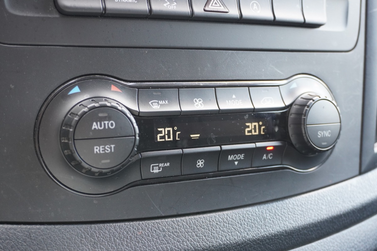 Mercedes-Benz Vito 116 CDI Automaat Lang EURO 6 - A/C Climate - Cruise - Camera - 16.900,- Excl.