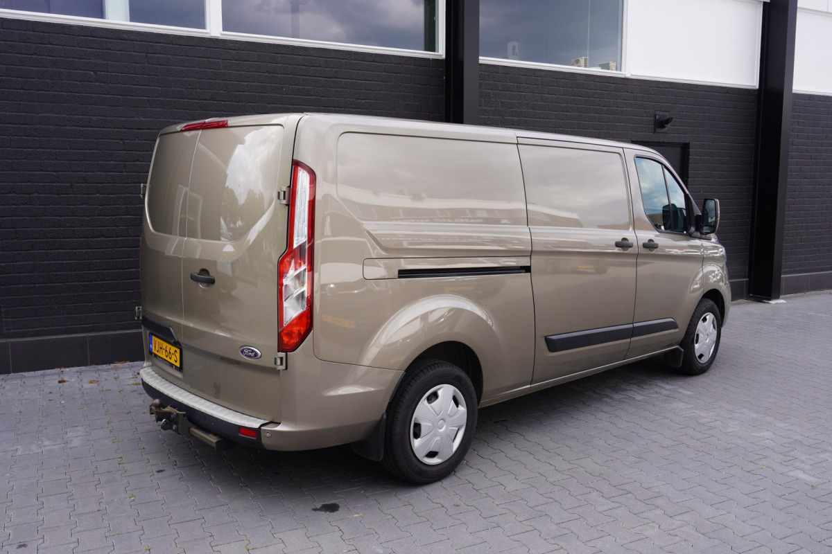 Ford Transit Custom 2.0 TDCI 130PK L2 - EURO 6 - Airco - Navi - Cruise - € 15.950,- Excl.
