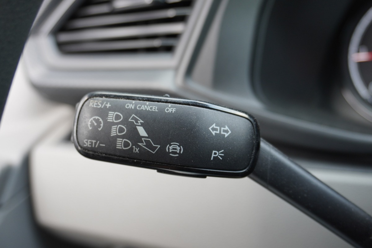 Volkswagen Transporter 2.0 TDI - EURO 6 - Airco - Cruise - PDC - € 15.900,- Excl.