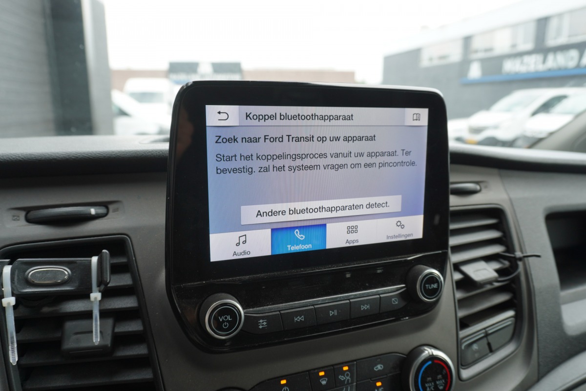 Ford Transit Custom 2.0 TDCI 130PK L2 - EURO 6 - Airco - Navi - Cruise - € 13.900,- Excl.