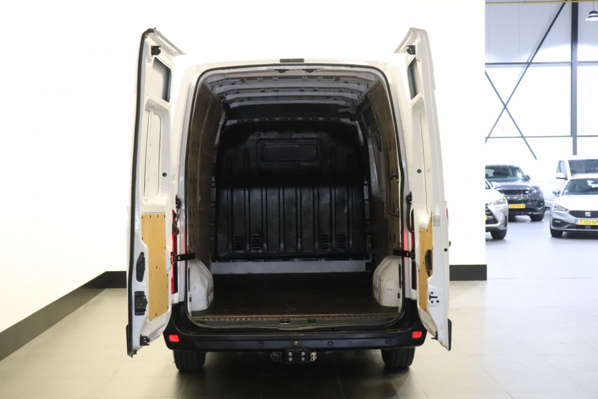 Renault Master 2.3 dCi 136PK L2H2 EURO 6 - Airco - PDC - Cruise - € 14.950,- Excl.