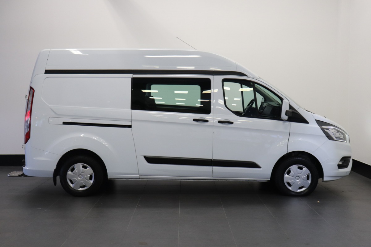 Ford Transit Custom 2.0 TDCI L2H2 Dubbel Cabine EURO 6 - Airco - Cruise - PDC - € 14.900,- Excl. Ford Transit Custom 2.0 TDCI L2H2 Dubbel Cabine EURO 6 - Airco - Cruise - PDC - € 14.900,- Excl.