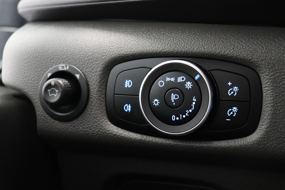 Ford Transit 2.0 TDCI L2H2 EURO 6 - Airco - Cruise - PDC - € 16.900,- Excl.