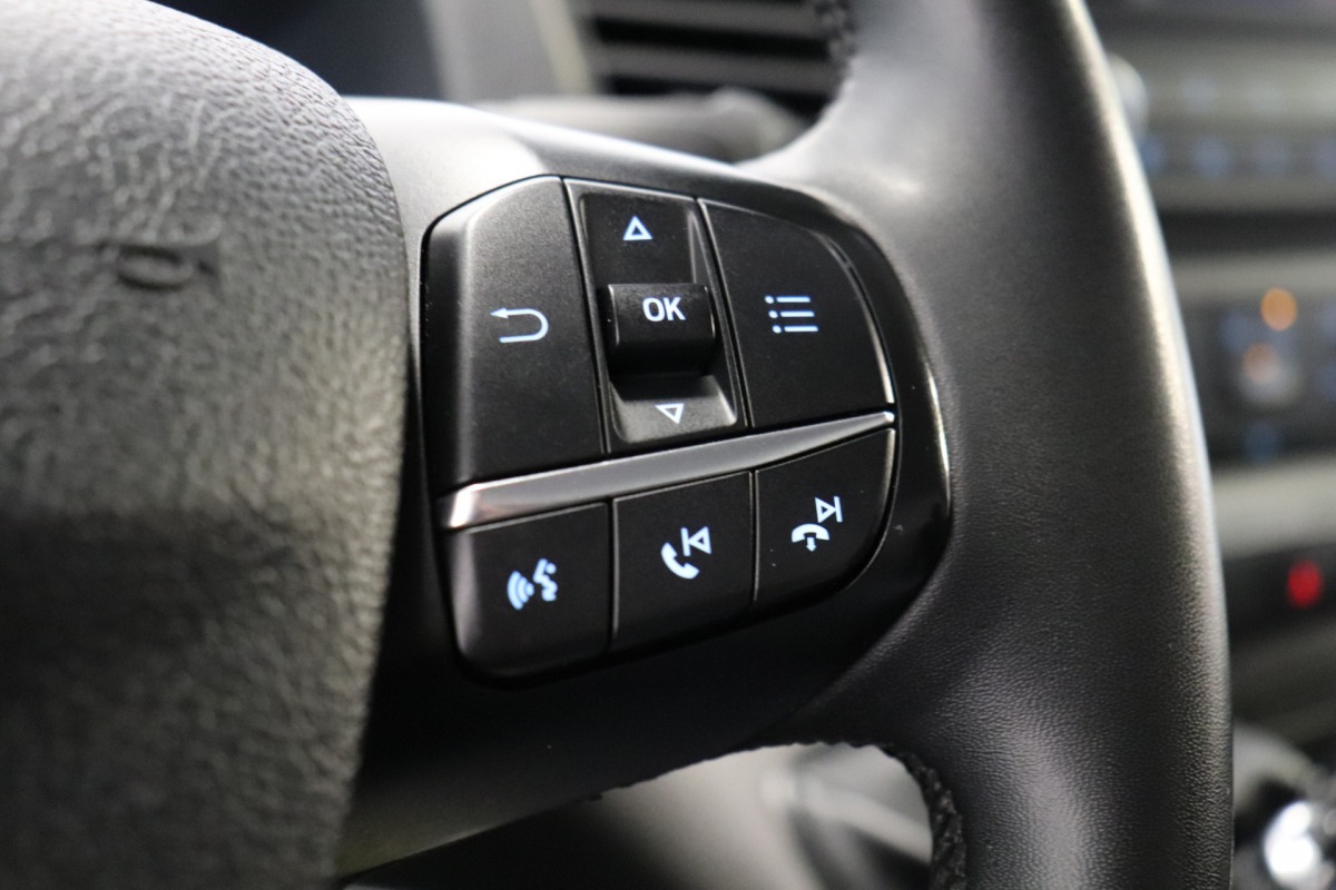 Ford Transit 2.0 TDCI L4H3 EURO 6 - Airco - Cruise - Camera - €16.900,- Excl.