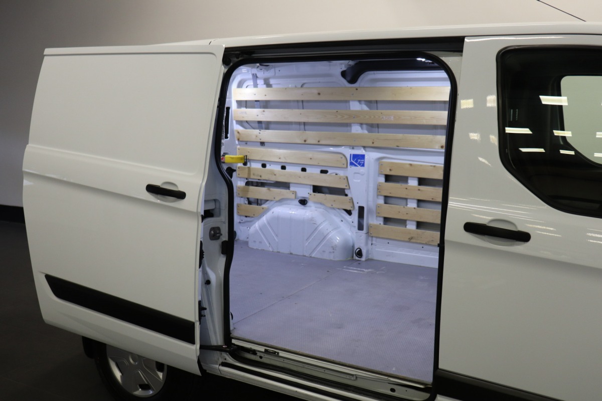 Ford Transit Custom 340 1.0 125PK EcoBoost Hybride Benzine Automaat - Airco - Navi - Cruise - € 21.900,- Excl.