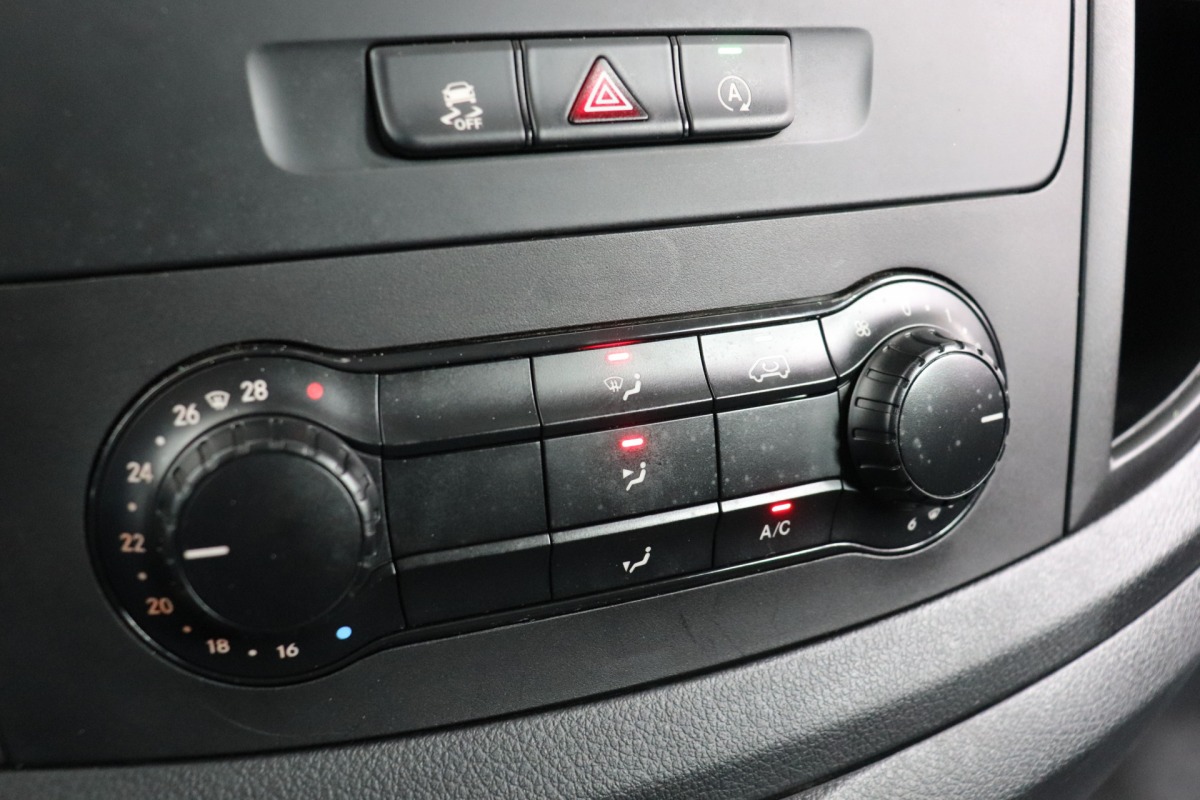 Mercedes-Benz Vito 114 CDI Extra Lang Dubbele Cabine EURO 6 - Airco - Cruise - Trekhaak - €18.950,- Excl.