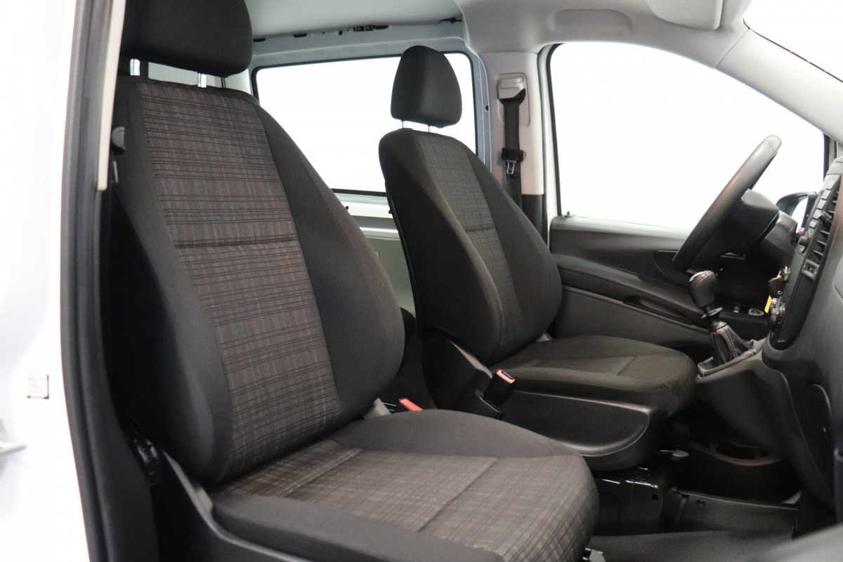 Mercedes-Benz Vito 114 CDI Extra Lang Dubbele Cabine EURO 6 - Airco - Cruise - Trekhaak - €18.950,- Excl.