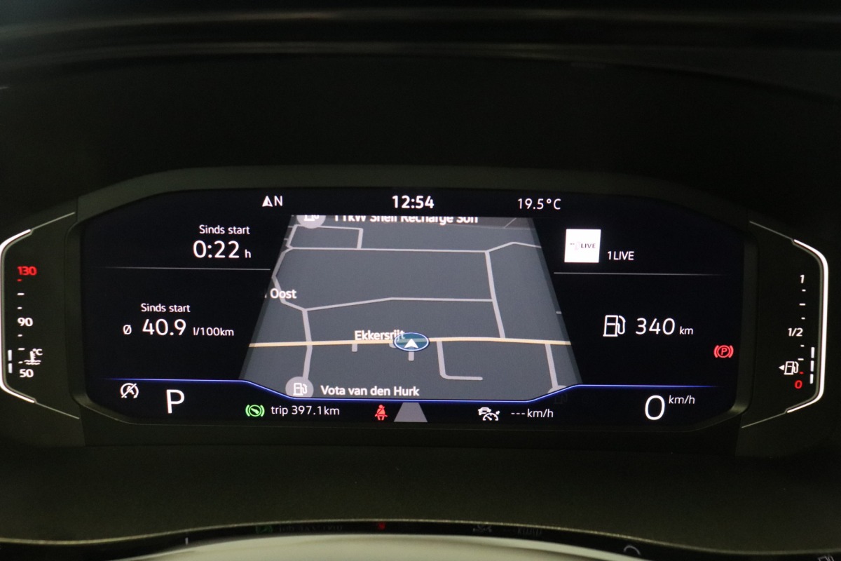 Volkswagen Transporter 2.0 TDI Bulli 204PK Automaat EURO 6 - Airco - Navi - ACC - €25.900,- Excl.