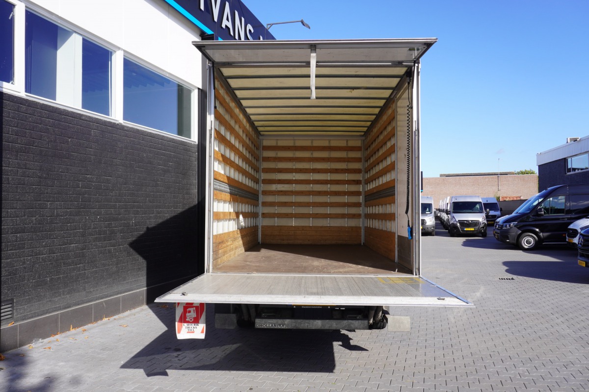 Volkswagen Crafter 35 2.0 TDI L4 Bakwagen Dubbel Lucht EURO 6 - Airco - Navi - Cruise - € 19.950,- Excl.