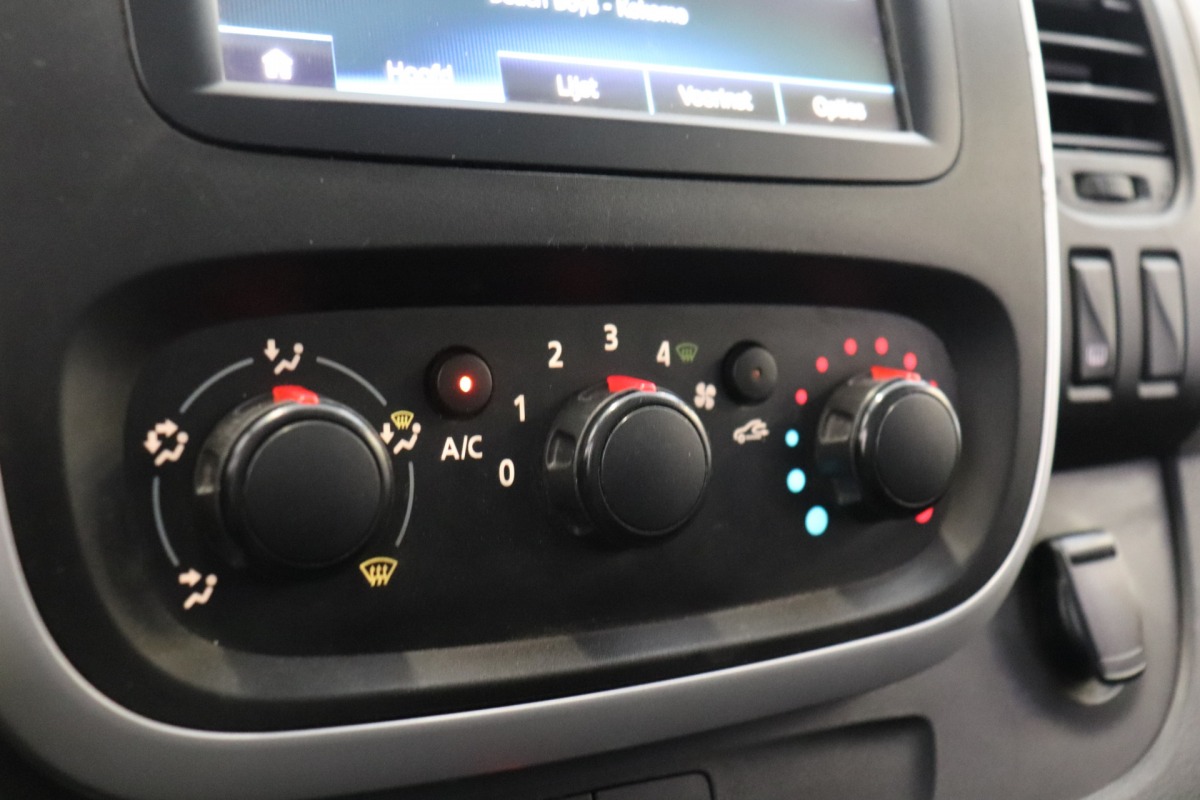 Renault Trafic 1.6 dCi 125PK EURO 6 - Airco - Navi - Cruise - € 12.900,- Excl.