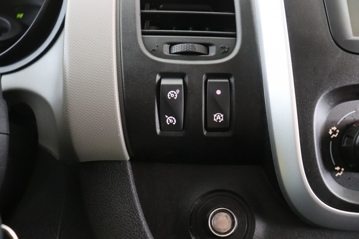 Renault Trafic 1.6 dCi 125PK EURO 6 - Airco - Navi - Cruise - € 9.950,- Excl.