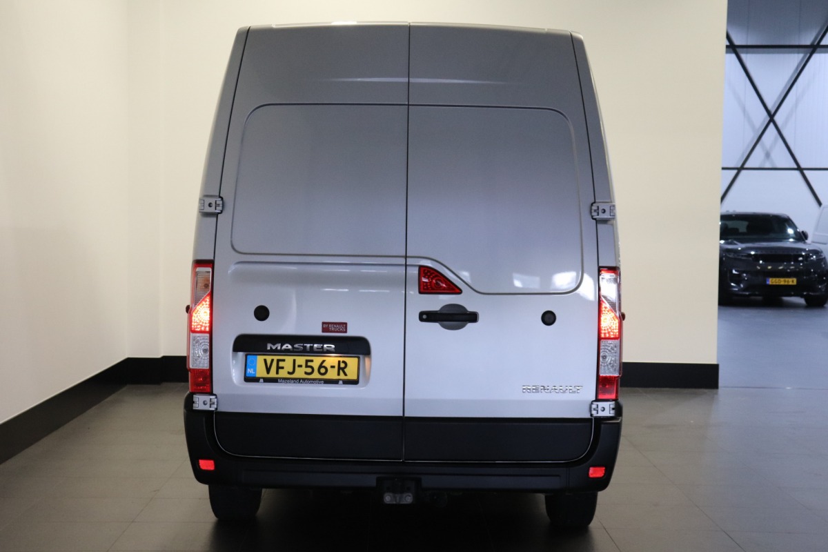 Renault Master 2.3 dCi 146PK L3H2 EURO 6 - AC/Climate - Navi - Cruise - € 16.900,- Excl.