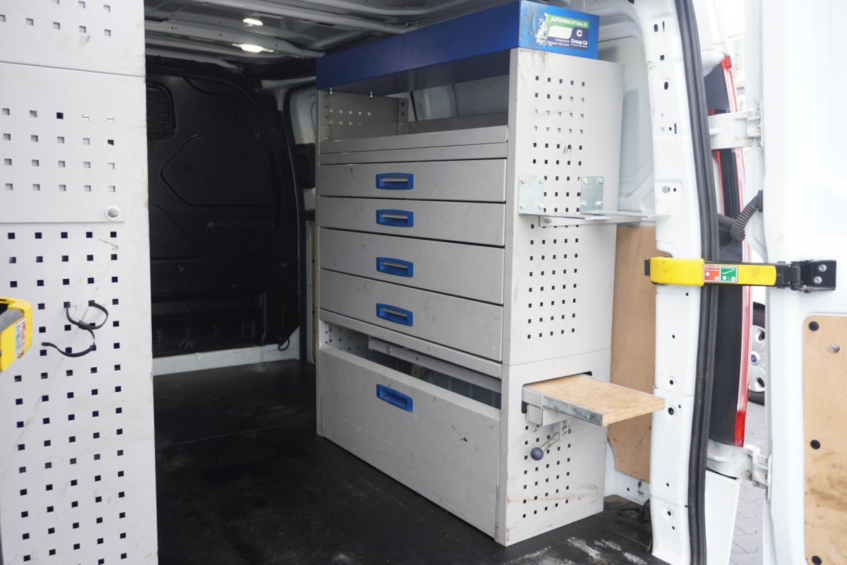 Ford Transit Custom 2.0 TDCI EURO 6 - Airco - Cruise - PDC - Trekhaak - € 13.900,- Excl.