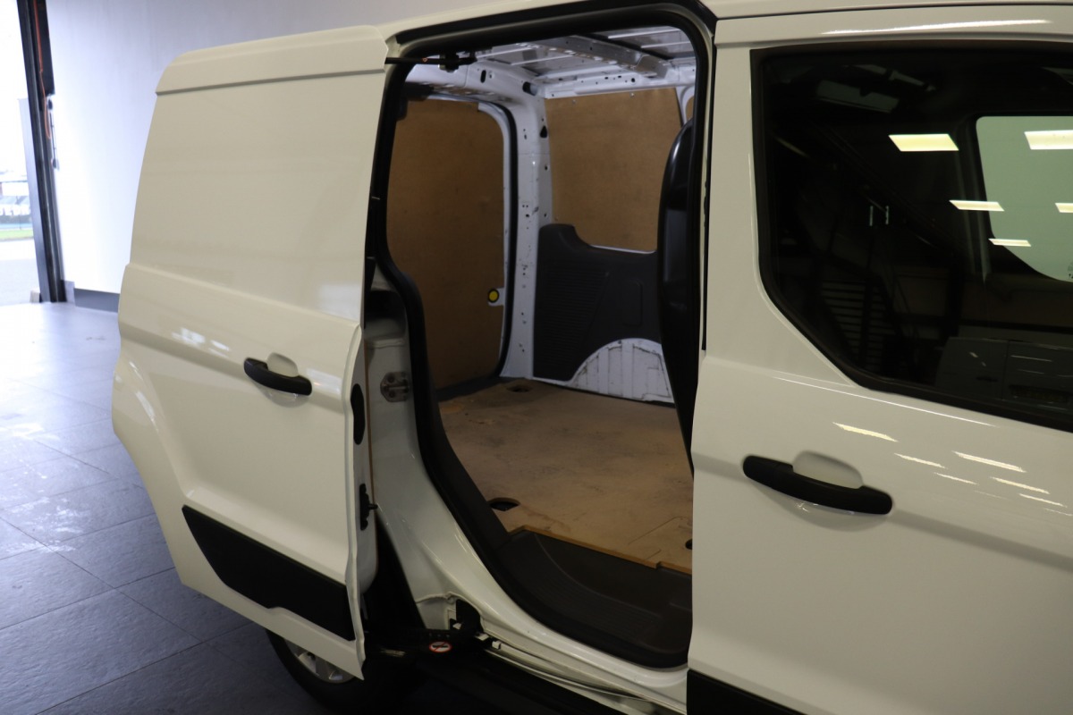 Ford Transit Connect 1.5 EcoBlue EURO 6 - Airco - Cruise - Navi - € 10.950,- Excl.
