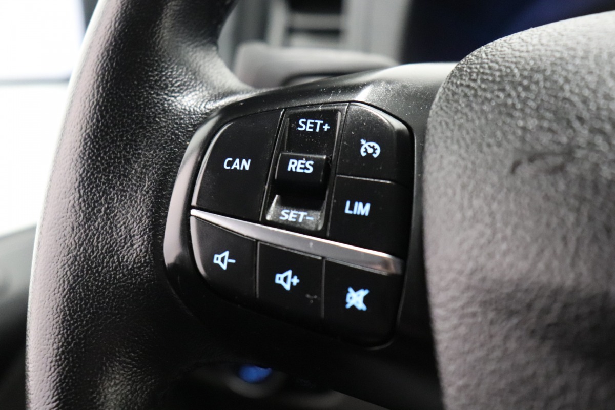 Ford Transit Custom 2.0 TDCI EURO 6 - Airco - Cruise - PDC - €14.950,- Excl.