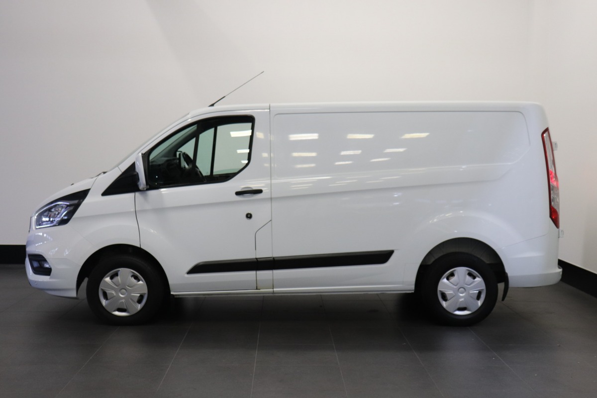 Ford Transit Custom 2.0 TDCI EURO 6 - Airco - Cruise - PDC - €14.950,- Excl.