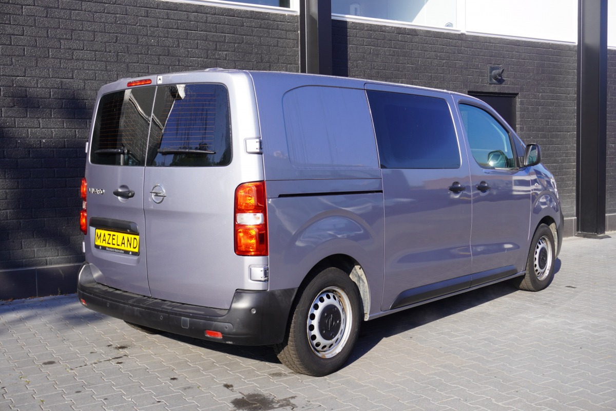 Opel Vivaro Opel Vivaro 2.0 CDTI 177PK L2 Automaat EURO 6 - Airco - Navi - Cruise - € 13.950,- Excl.