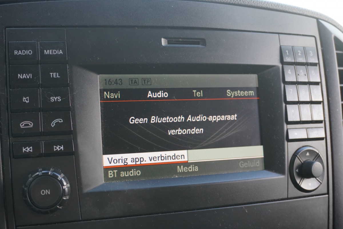 Mercedes-Benz Vito 111 CDI Lang Dubbele Cabine EURO 6 - Airco - Navi - Cruise - PDC - €17.950,- Excl. Mercedes-Benz Vito 111 CDI Lang Dubbele Cabine EURO 6 - Airco - Navi - Cruise - PDC - €17.950,- Excl.