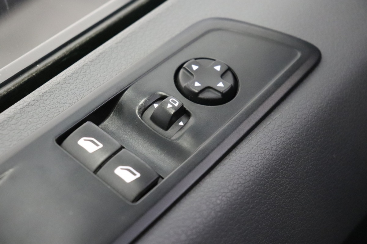 Opel Vivaro 1.5 CDTI L3 EURO 6 - Airco - Navi - Cruise - PDC - € 13.900,- Excl.