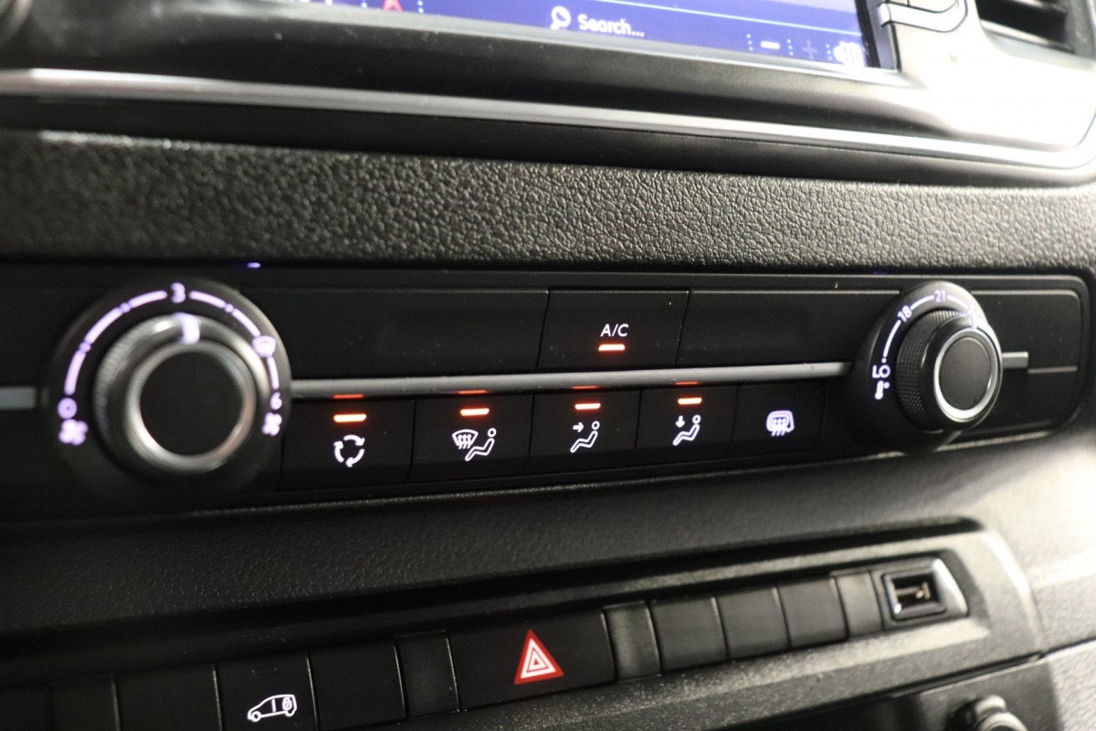 Peugeot Expert 2.0 BlueHDI 120PK L2 EURO 6 - Airco - Navi - Cruise - €11.950,- Excl.
