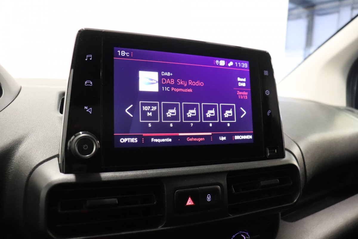 Peugeot Partner 1.2 PT 110PK Benzine! EURO 6 - Airco - Navi - Cruise - € 11.900,- Excl.