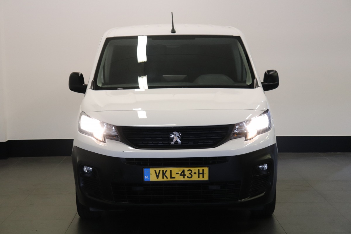 Peugeot Partner 1.2 PT 110PK Benzine! EURO 6 - Airco - Navi - Cruise - € 11.900,- Excl.