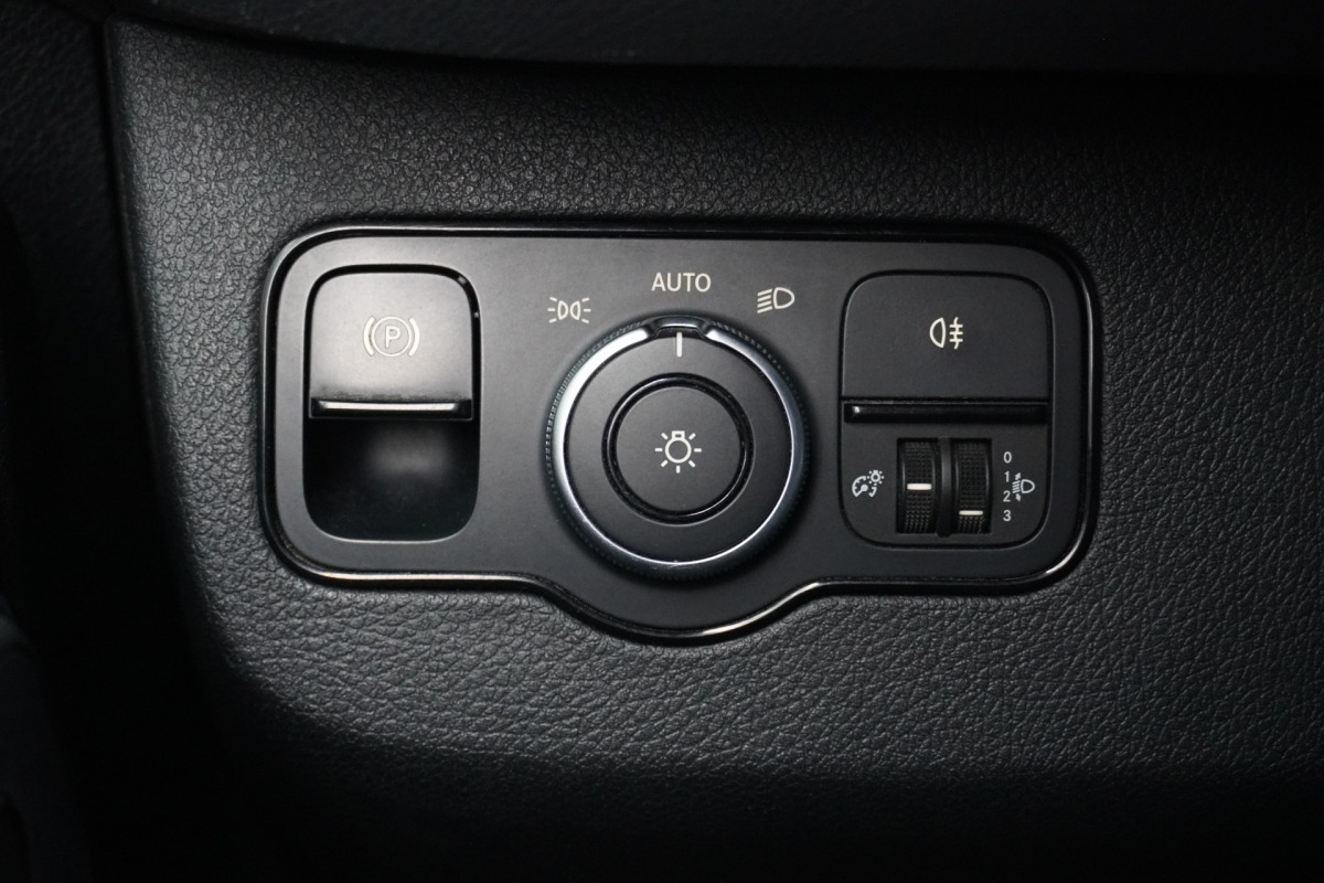 Mercedes-Benz Sprinter 316 2.2 CDI L3H2 EURO 6 - A/C Climate - Navi - Trekhaak - €21.950,- Excl. Mercedes-Benz Sprinter 316 2.2 CDI L3H2 EURO 6 - A/C Climate - Navi - Trekhaak - €21.950,- Excl.