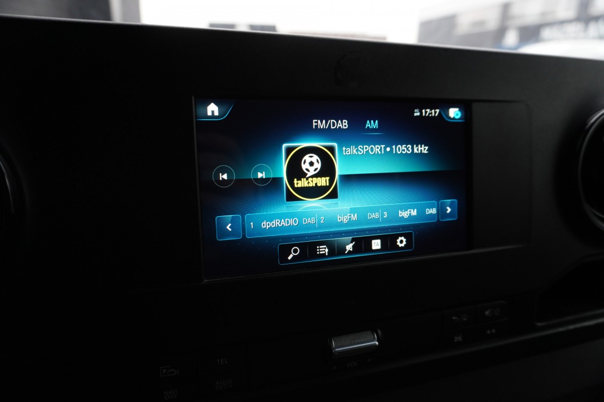 Mercedes-Benz Sprinter 316 2.2 CDI L3H2 EURO 6 - A/C Climate - Navi - Trekhaak - €21.950,- Excl. Mercedes-Benz Sprinter 316 2.2 CDI L3H2 EURO 6 - A/C Climate - Navi - Trekhaak - €21.950,- Excl.