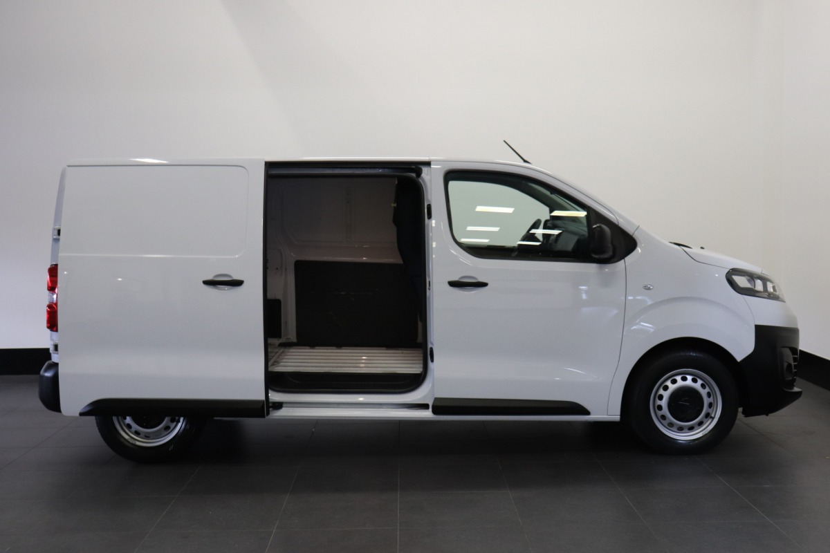 Opel Vivaro 1.5 CDTI L2 EURO 6 - Airco - Cruise - PDC- €16.900,- Excl. Opel Vivaro 1.5 CDTI L2 EURO 6 - Airco - Cruise - PDC- €16.900,- Excl.