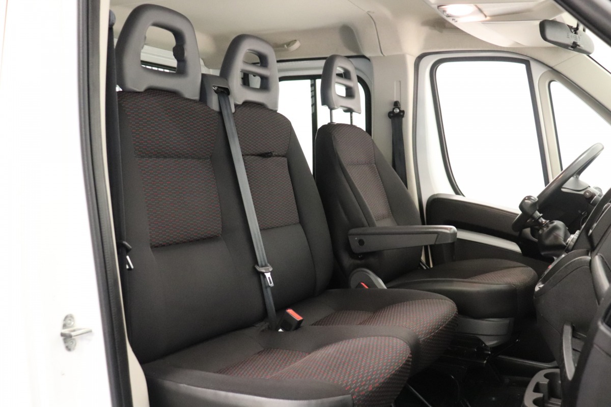 Peugeot Boxer 2.2 BlueHDi L3 Openlaad Dubbel Cabine EURO 6 - Airco - Navi - Cruise - € 15.950,- Excl.