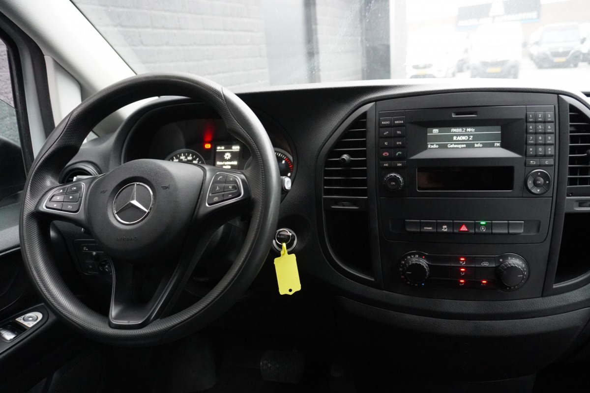 Mercedes-Benz Vito 114 CDI Automaat Lang EURO 6 - Airco - Cruise - PDC - € 9.950,- Excl. Mercedes-Benz Vito 114 CDI Automaat Lang EURO 6 - Airco - Cruise - PDC - € 9.950,- Excl.