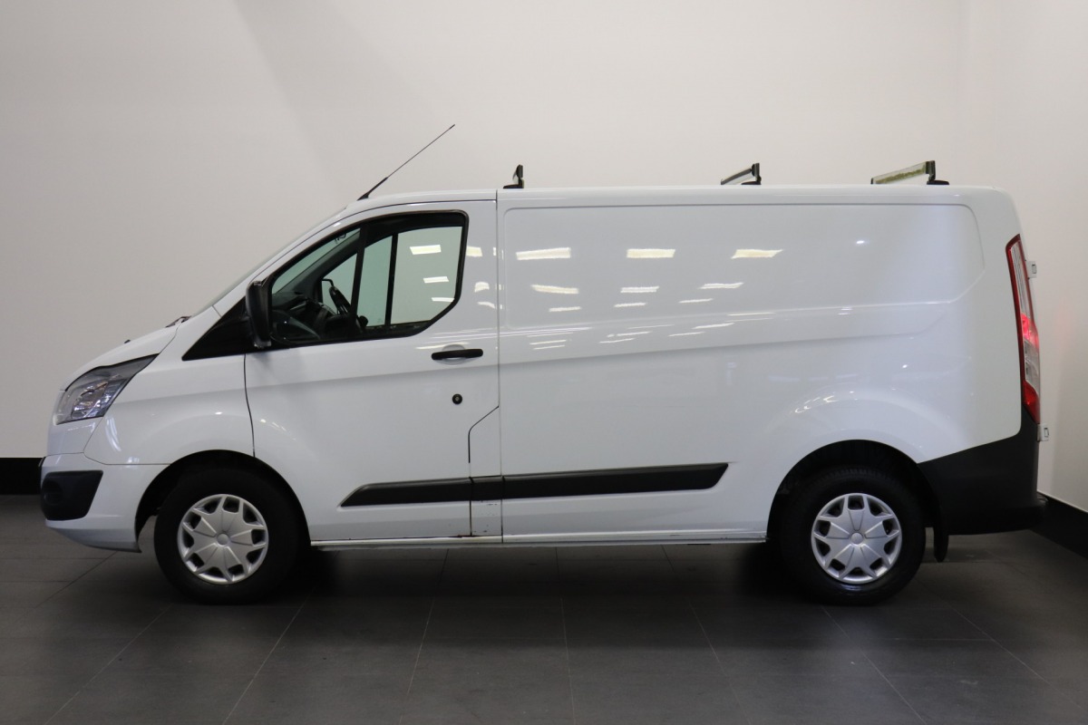 Ford Transit Custom 2.0 TDCI EURO 6 - Airco - Navi - Cruise - €8.900,- Excl.