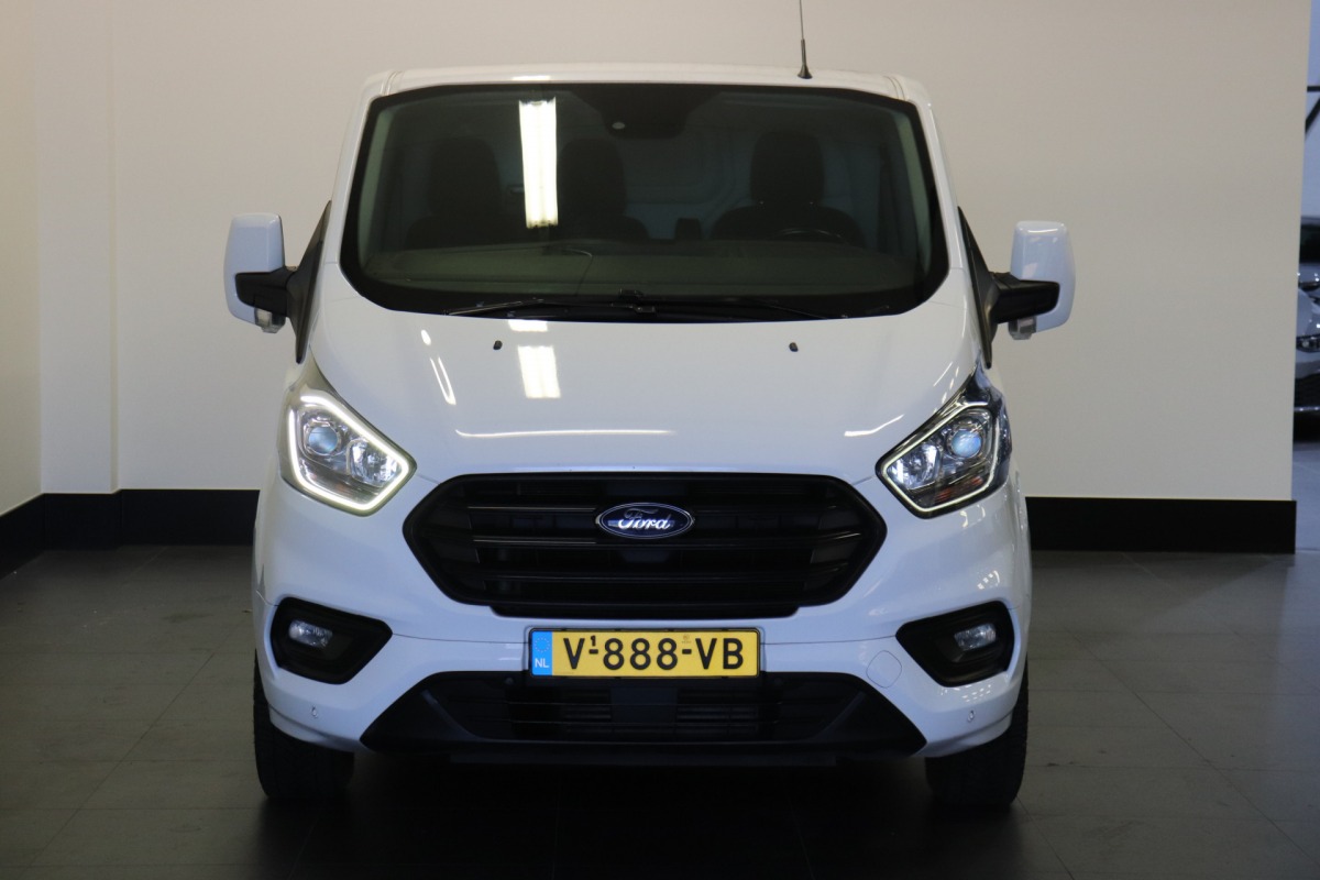 Ford Transit Custom 2.0 TDCI L2 EURO 6 - Airco - Cruise - PDC - €15.900,- Excl. Ford Transit Custom 2.0 TDCI L2 EURO 6 - Airco - Cruise - PDC - €15.900,- Excl.