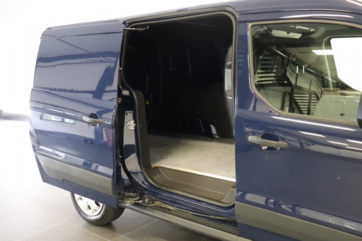 Ford Transit Connect 1.5 TDCI 120PK L2 EURO 6 - Airco - PDC - Trekhaak - €5.900,- MARGE!