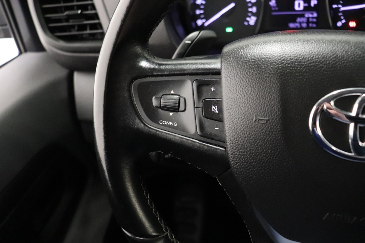 Toyota ProAce Worker 2.0 D-4D 177PK L2 - EURO 6 - Airco - Navi - Cruise - €14.950,- Excl. Toyota ProAce Worker 2.0 D-4D 177PK L2 - EURO 6 - Airco - Navi - Cruise - €14.950,- Excl.