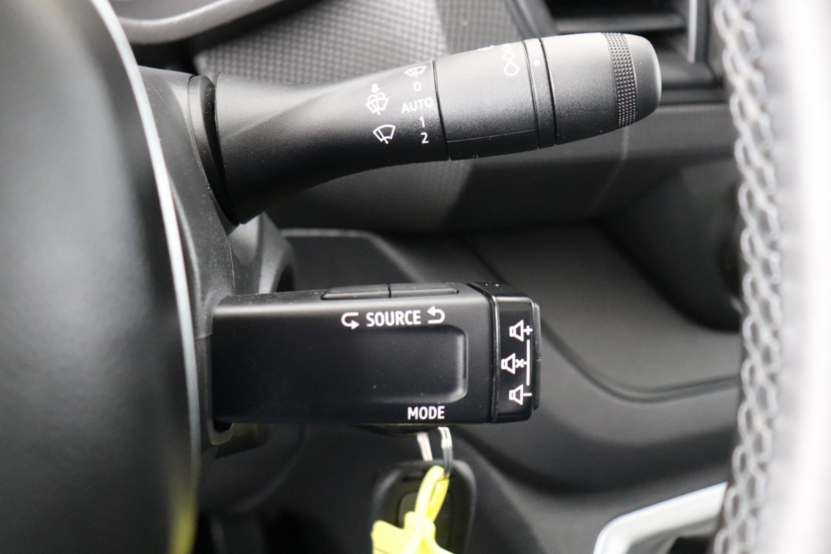 Renault Trafic 2.0 dCi 110PK L2 - EURO 6 - Airco - Cruise - PDC - € 24.950,- Excl.