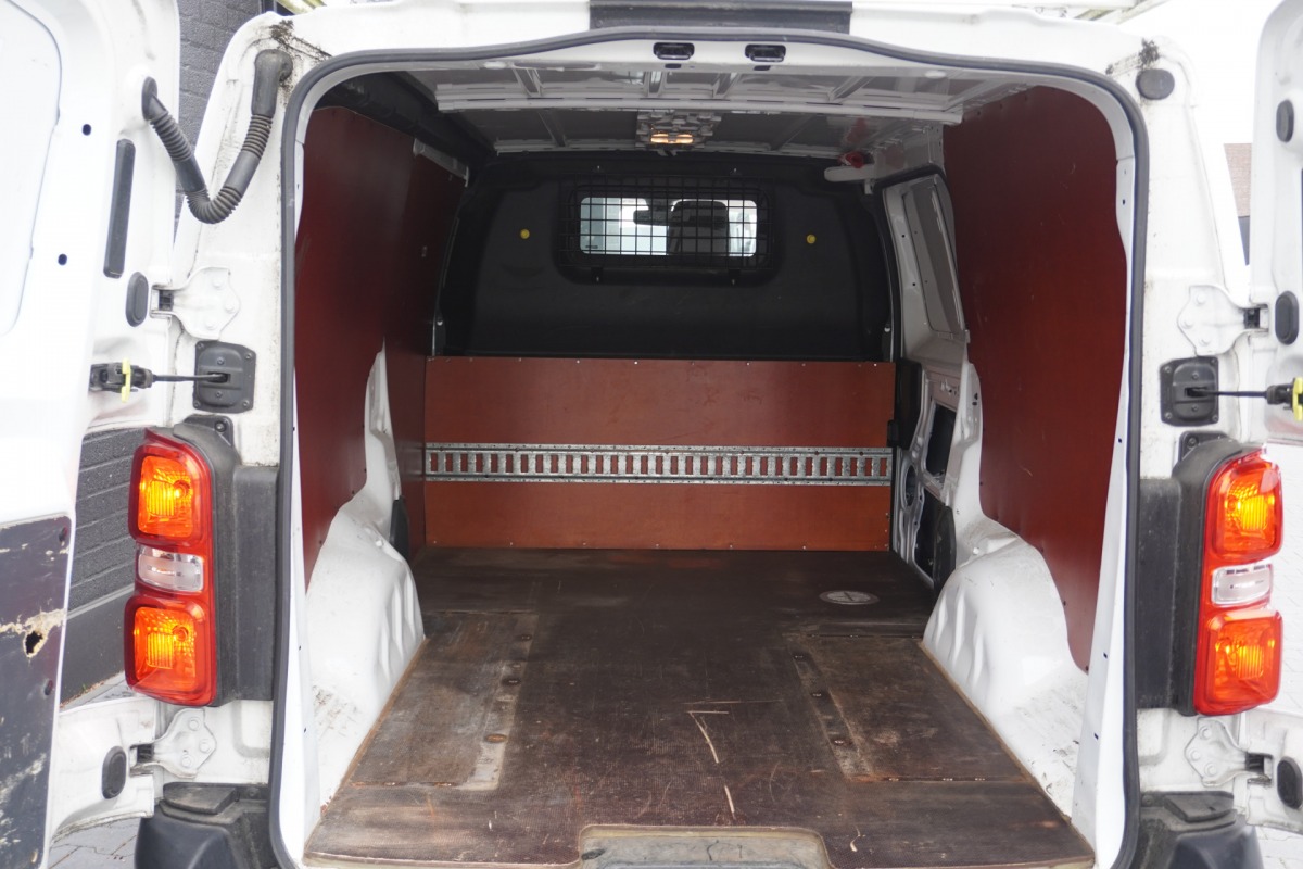Peugeot Expert 2.0 BlueHDI L3 120PK EURO 6 - Airco - Navi - Cruise - € 12.900,- Excl.