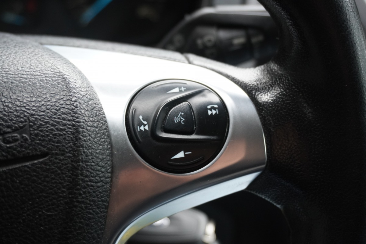 Ford Transit 2.0 TDCI 130PK L2H2 EURO 6 - Airco - Navi - Cruise - € 11.950,- Excl. Ford Transit 2.0 TDCI 130PK L2H2 EURO 6 - Airco - Navi - Cruise - € 11.950,- Excl.