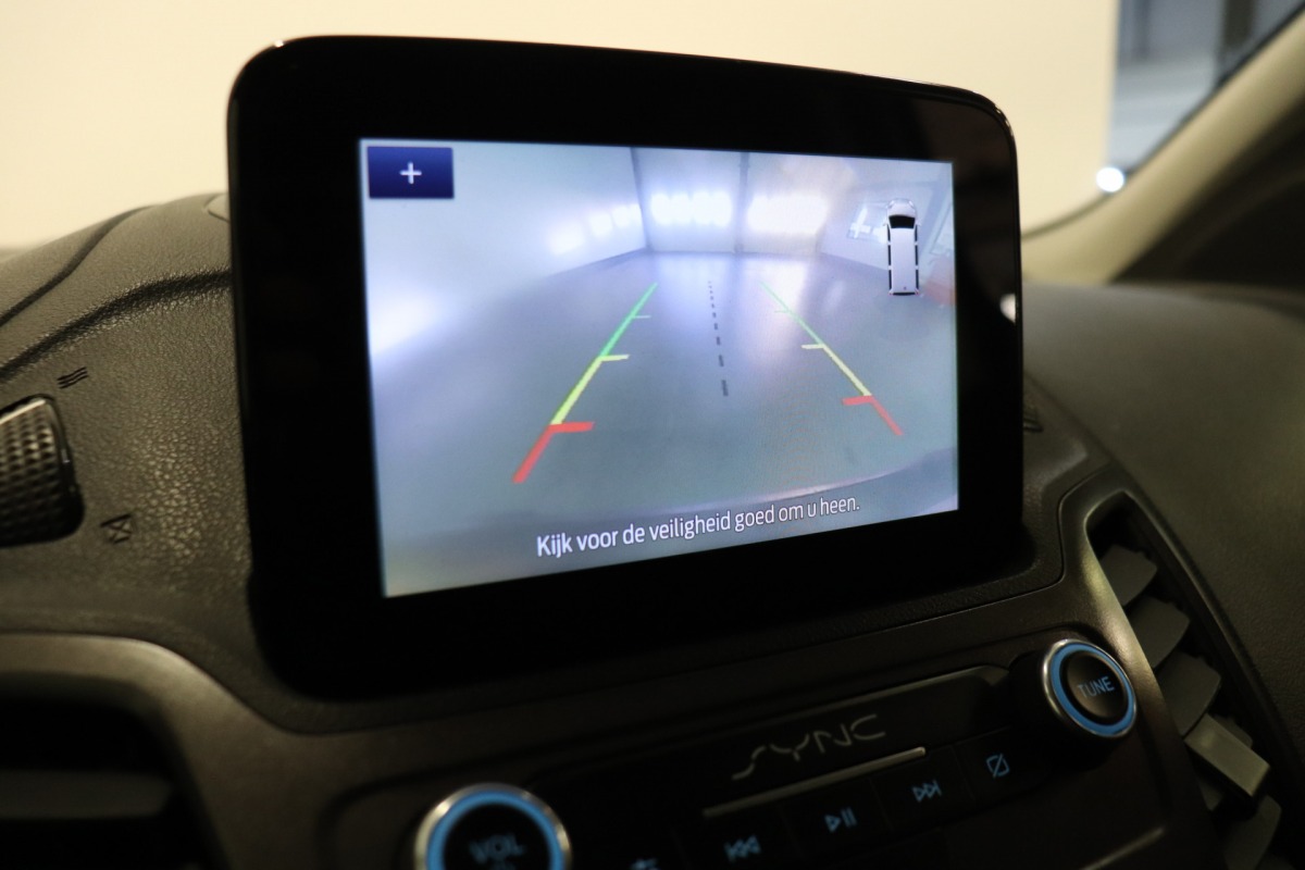 Ford Transit Connect 1.5 EcoBlue L2 EURO 6 - Airco - Navi - PDC - €13.950,- Excl. Ford Transit Connect 1.5 EcoBlue L2 EURO 6 - Airco - Navi - PDC - €13.950,- Excl.