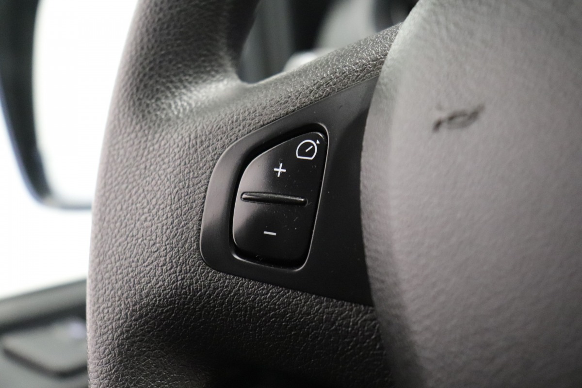 Renault Trafic 2.0 dCi 120PK 2x Schuifdeur EURO 6 - Airco - Navi - Cruise - € 15.900,- Excl.